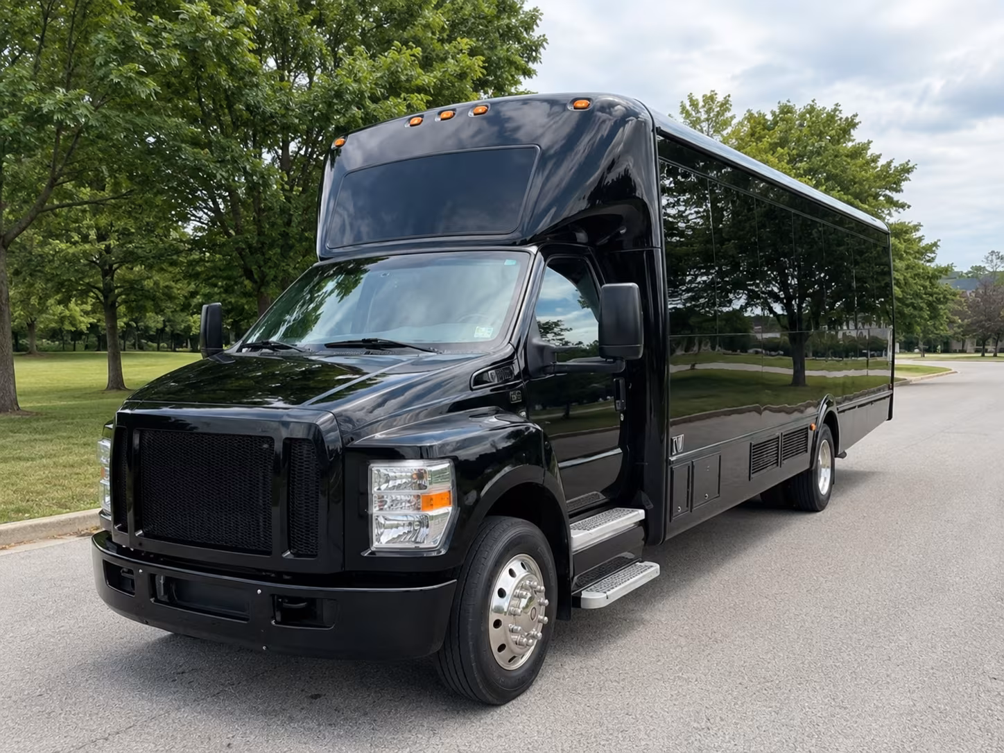keep your prom or graduation group together with a paramount party bus