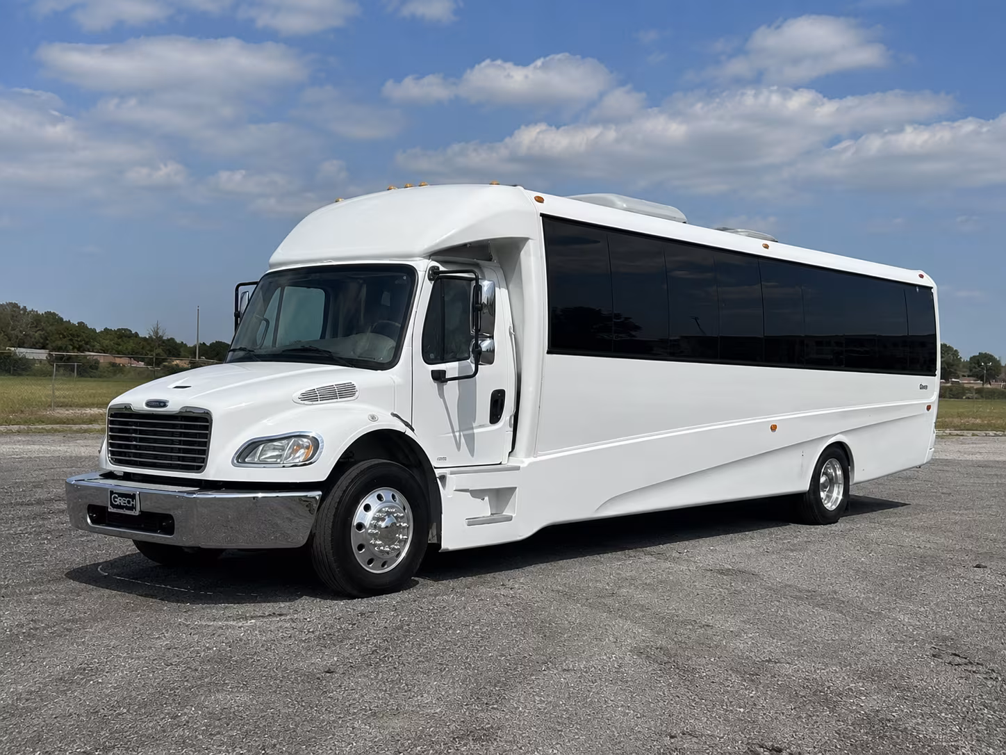 paramount 50 passenger party bus