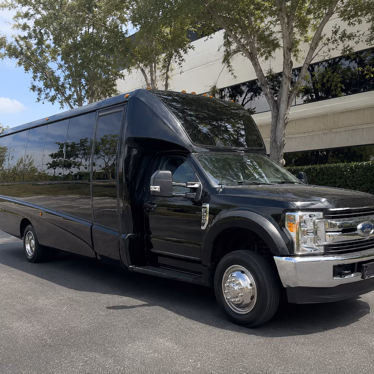 party buses to downtown la prom venues from paramount